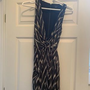 NWOT Ann Taylor chevron wrap dress, size 00 petite. Black, army green and white.